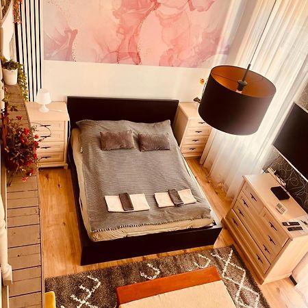 Kalvaria With Balcony, Free Parking And Ac Budapest Bagian luar foto